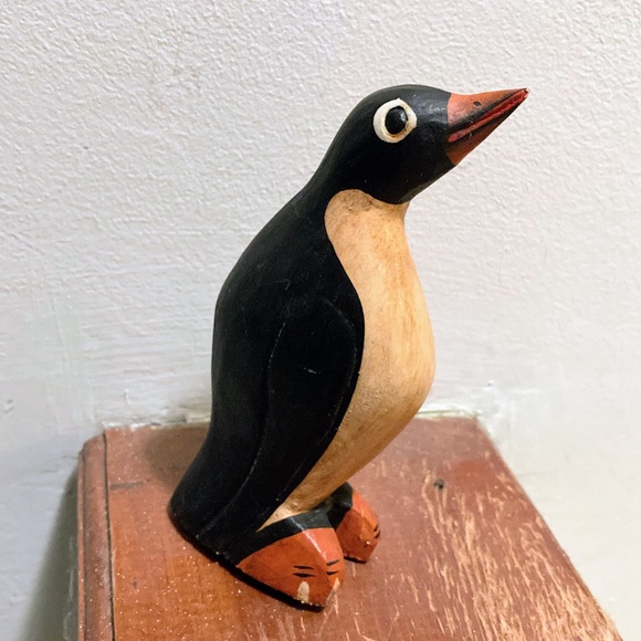 Vintage Handmade Folk Art Penguin Wooden Hand Carved Statue Figurine Sculpture - Picture 7 of 8
